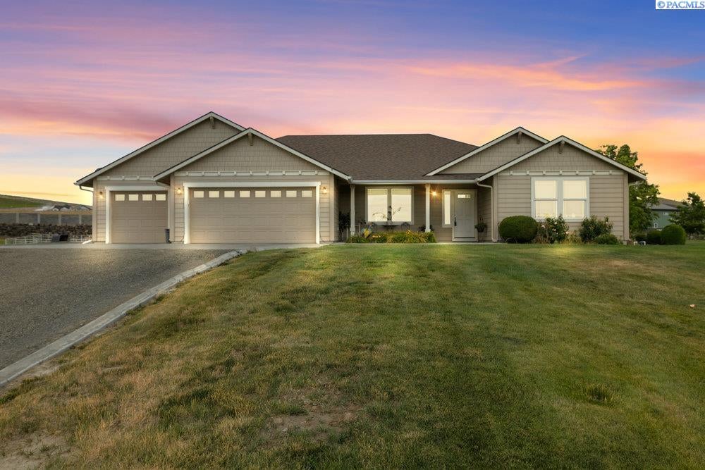 92908 East Holly Road Kennewick, WA 99338 - Photo 2 of 43 Gallery Image 2