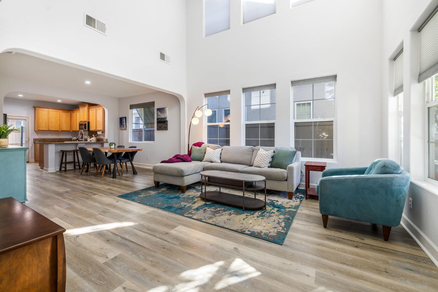 10939 Thorley Way Rancho Cordova, CA 95670 - Photo 8 of 61