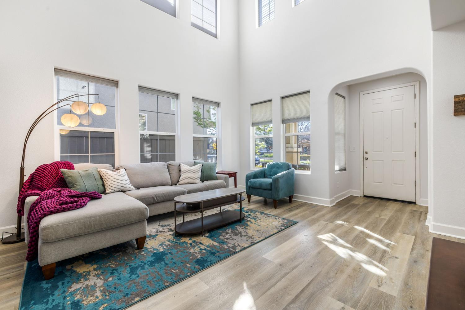 10939 Thorley Way Rancho Cordova, CA 95670 - Photo 9 of 61