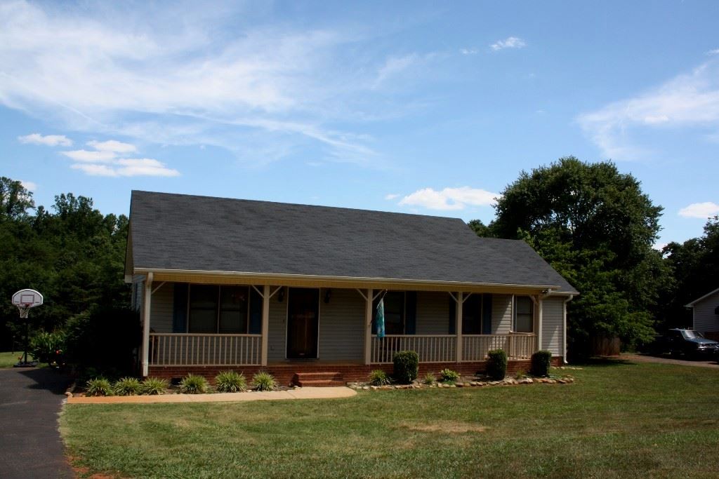 29 Quail Meadows Run Inman, SC 29349 - Photo 1 of 25