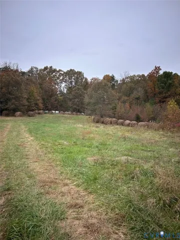 a view of an outdoor space and a yard