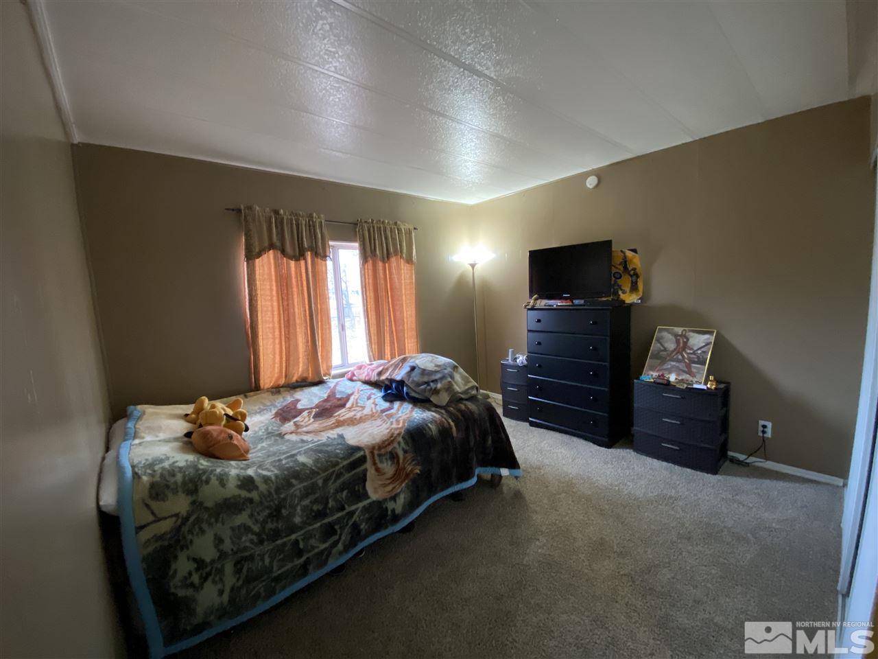 3640 Dove Circle Reno, NV 89508 - Photo 4 of 23 Photo 4