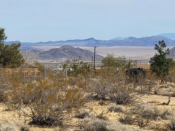 $35,900 | 76 Deer Trail, Yucca Valley, CA 92284