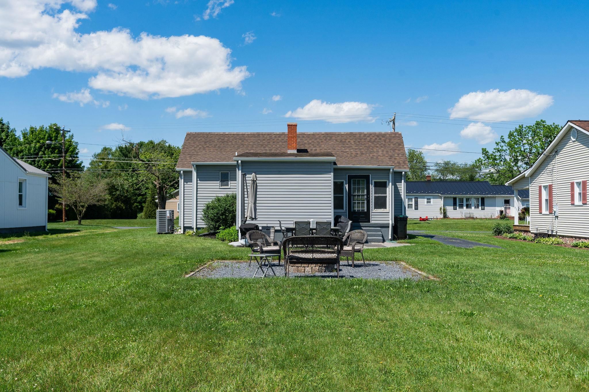 316 North River Road Bridgewater, VA 22812 - Photo 4 of 21