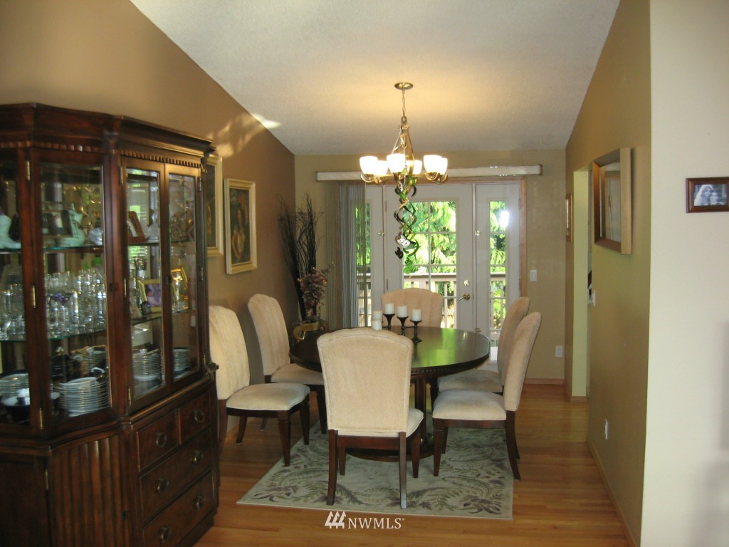 2432 171st Street Southeast Bothell, WA 98012 - Photo 4 of 17