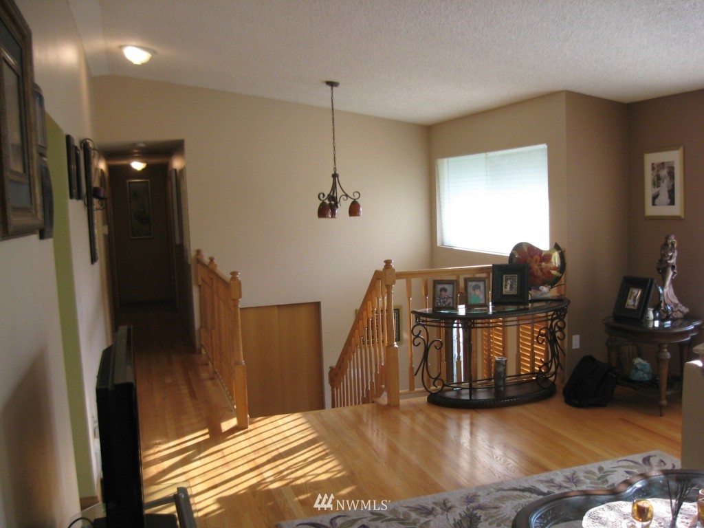 2432 171st Street Southeast Bothell, WA 98012 - Photo 6 of 17