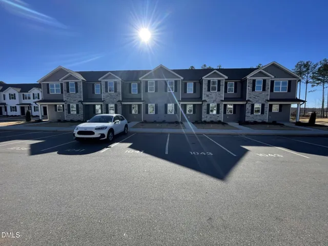 $1,550 | 1043 Peony Lane, Youngsville, NC 27596