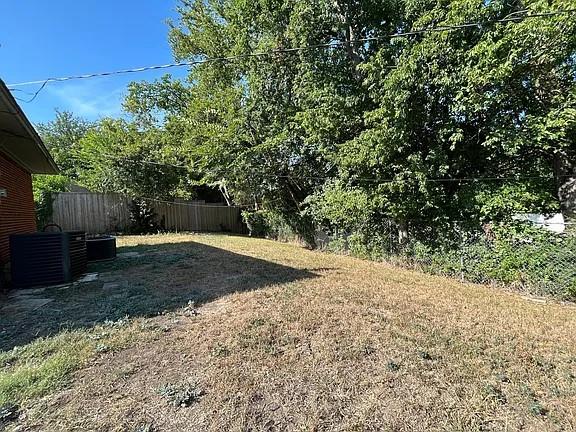 8936 Angleton Place Dallas, TX 75243 - Photo 15 of 15