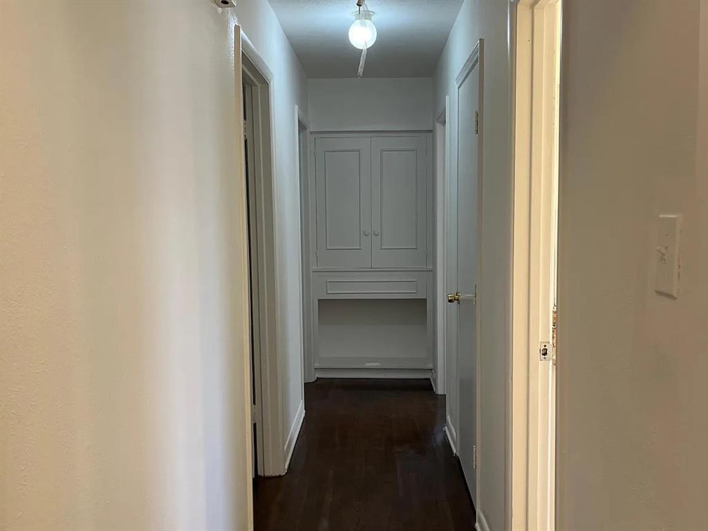 8936 Angleton Place Dallas, TX 75243 - Photo 10 of 15