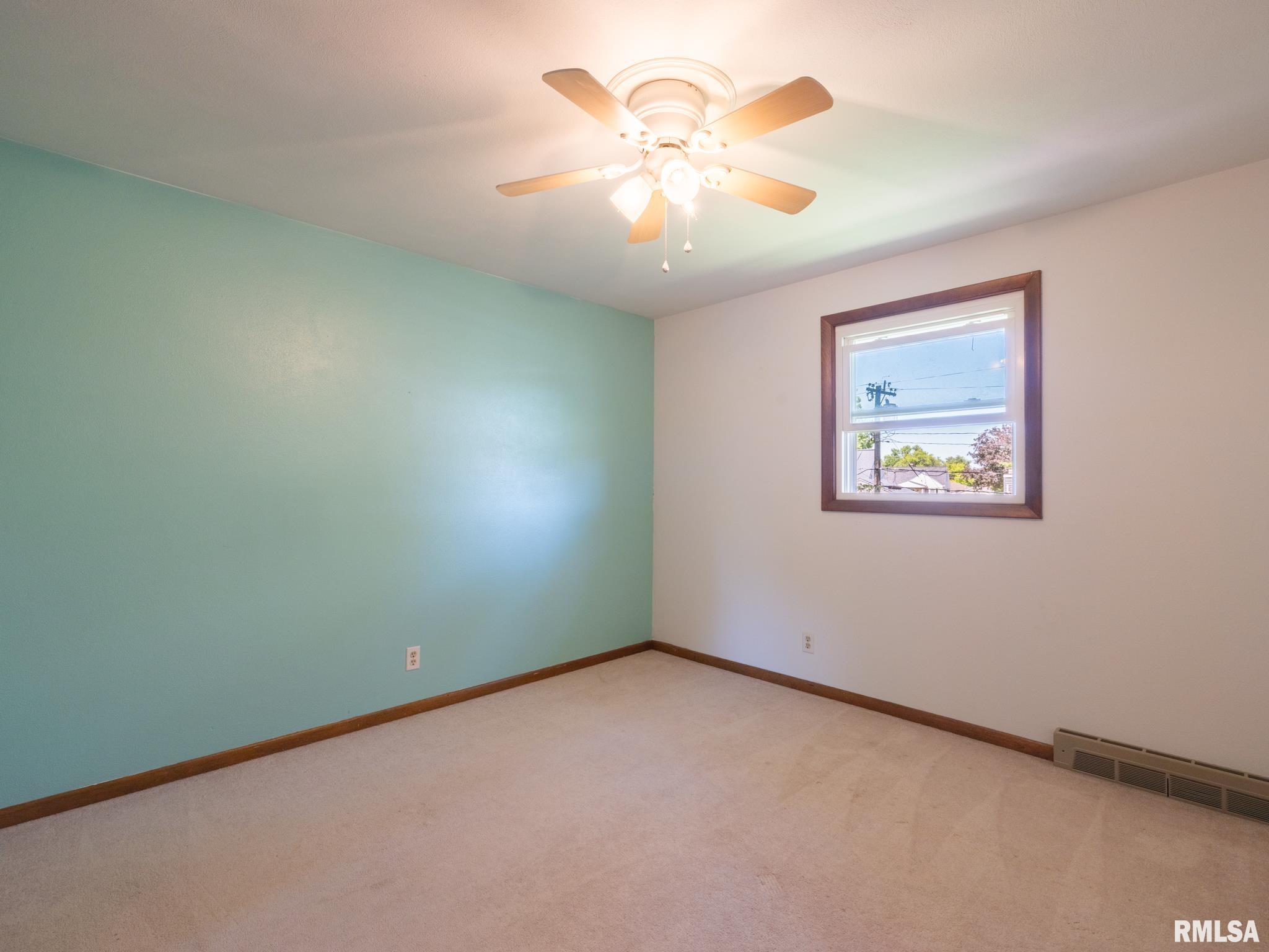 929 East Monroe Street Morton, IL 61550 - Photo 18 of 40