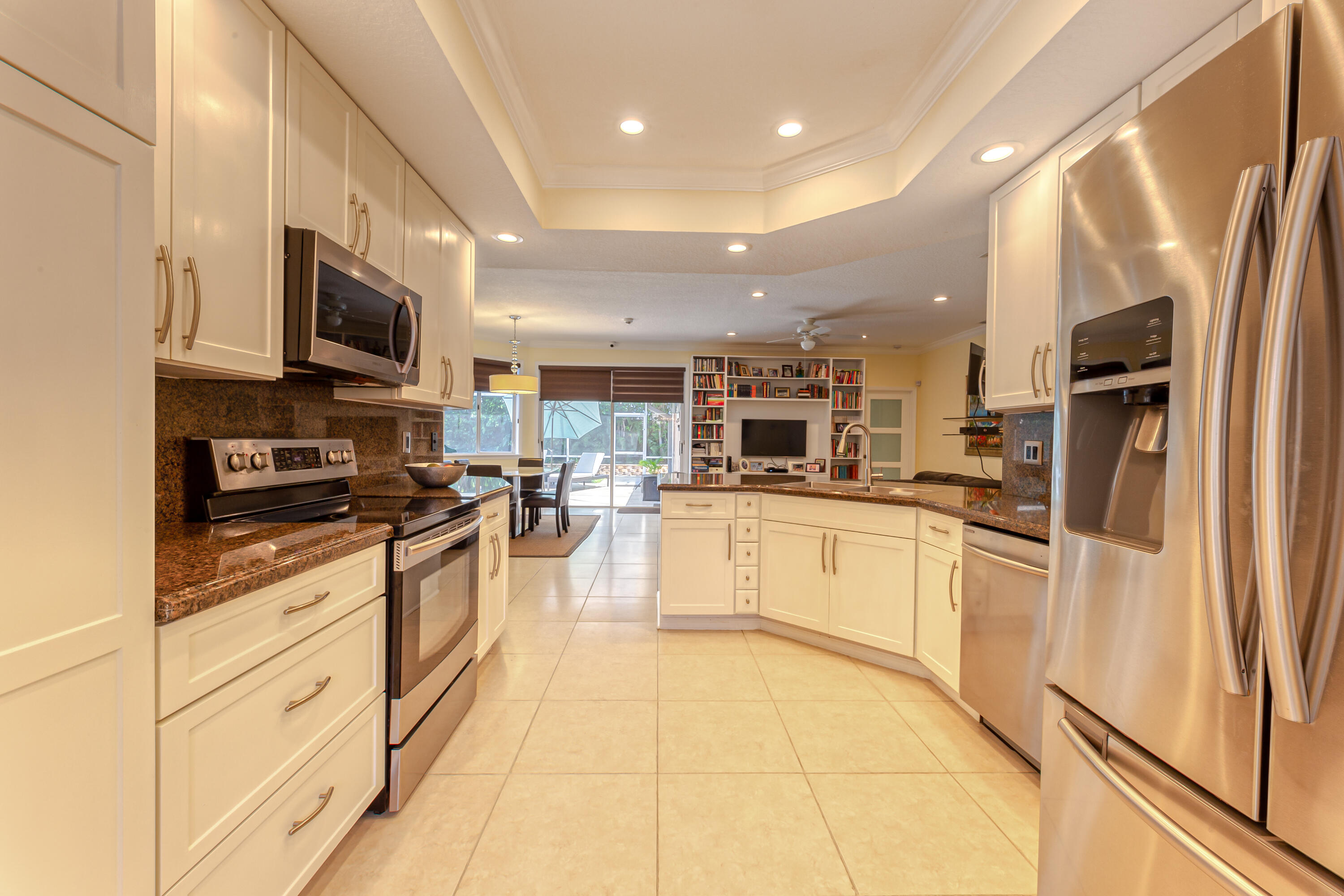 2625 Northwest 29th Drive Boca Raton, FL 33434 - Photo 20 of 60 Spacious Kitchen