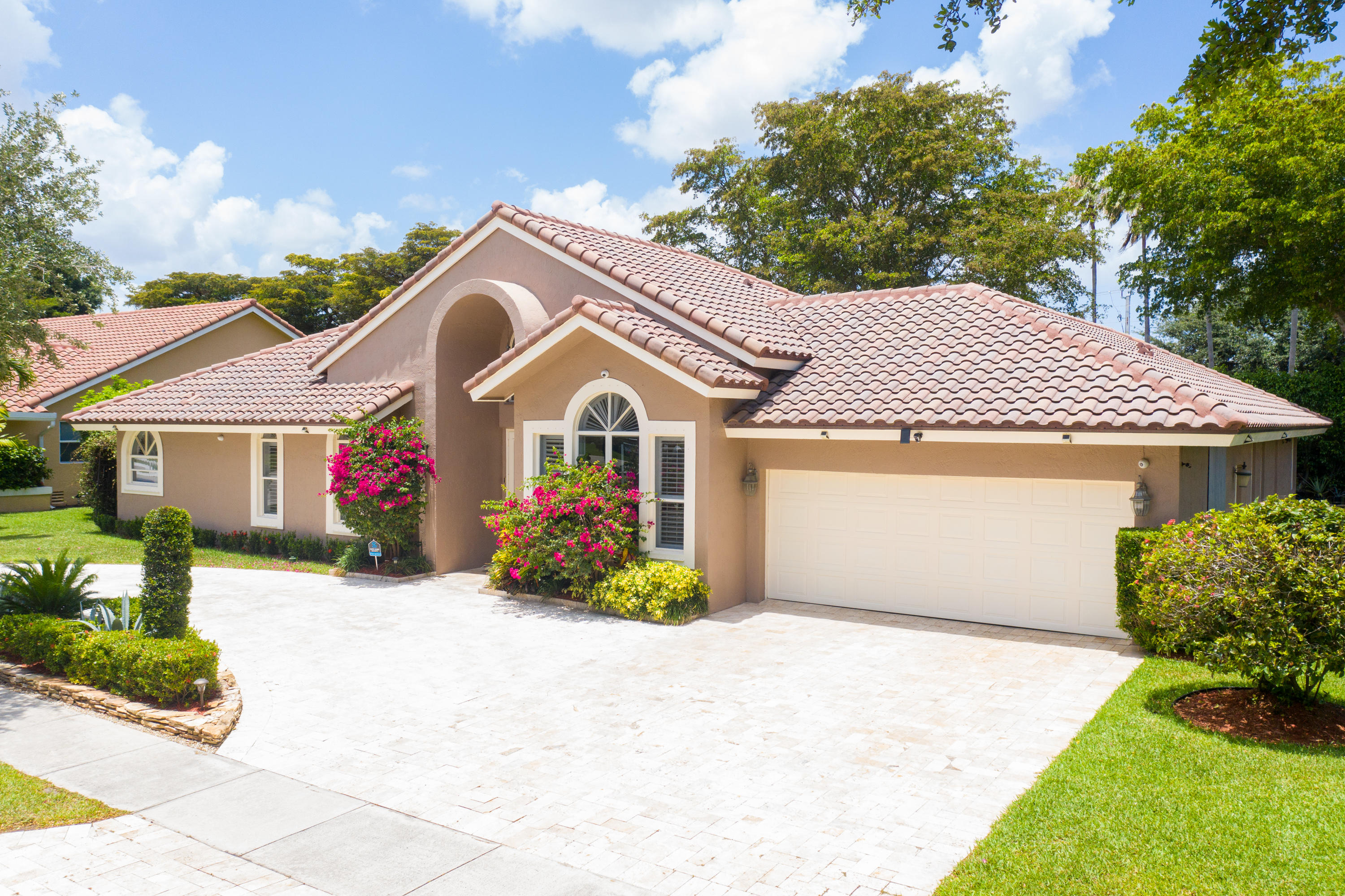2625 Northwest 29th Drive Boca Raton, FL 33434 - Photo 4 of 60 2 Car Garage