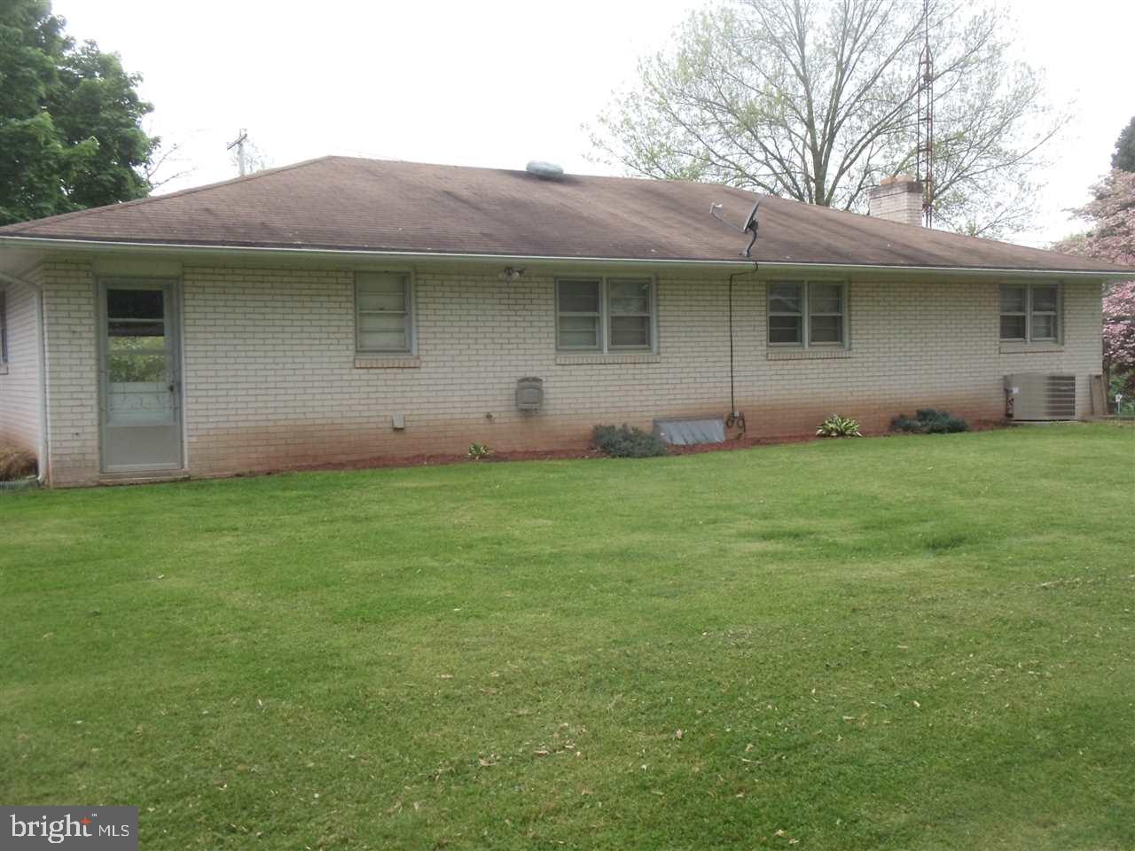 1951 Derry Road York, PA 17408 - Photo 4 of 12