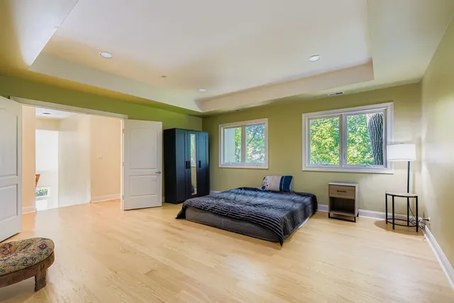 $1,044,000 | 6441 Blackhawk Trail, Indian Head Park, IL 60525