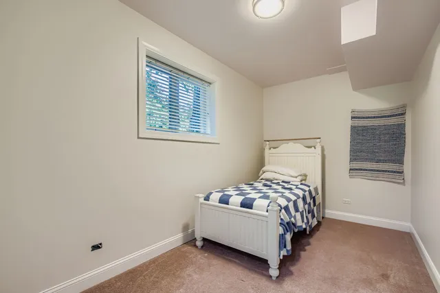 $1,044,000 | 6441 Blackhawk Trail, Indian Head Park, IL 60525