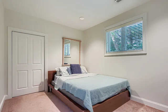 $1,044,000 | 6441 Blackhawk Trail, Indian Head Park, IL 60525