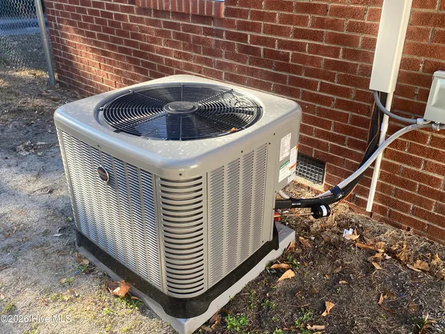 $1,550 | 1305 West Ragsdale Road, Greenville, NC 27858