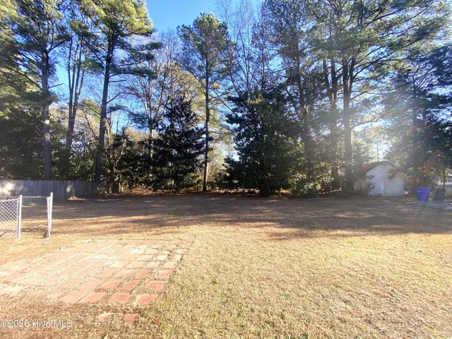 $1,550 | 1305 West Ragsdale Road, Greenville, NC 27858