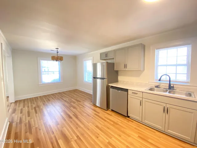 $1,550 | 1305 West Ragsdale Road, Greenville, NC 27858