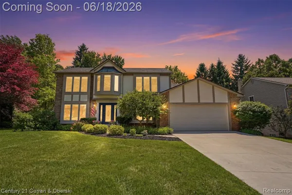 $825,000 | 42149 Crestview Circle, Northville, MI 48168