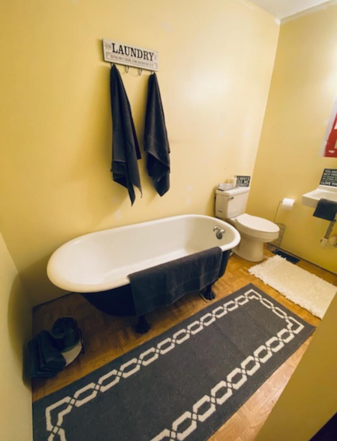 240 Jimmy Keys Road Telford, TN 37690 - Photo 18 of 47 Master Bath