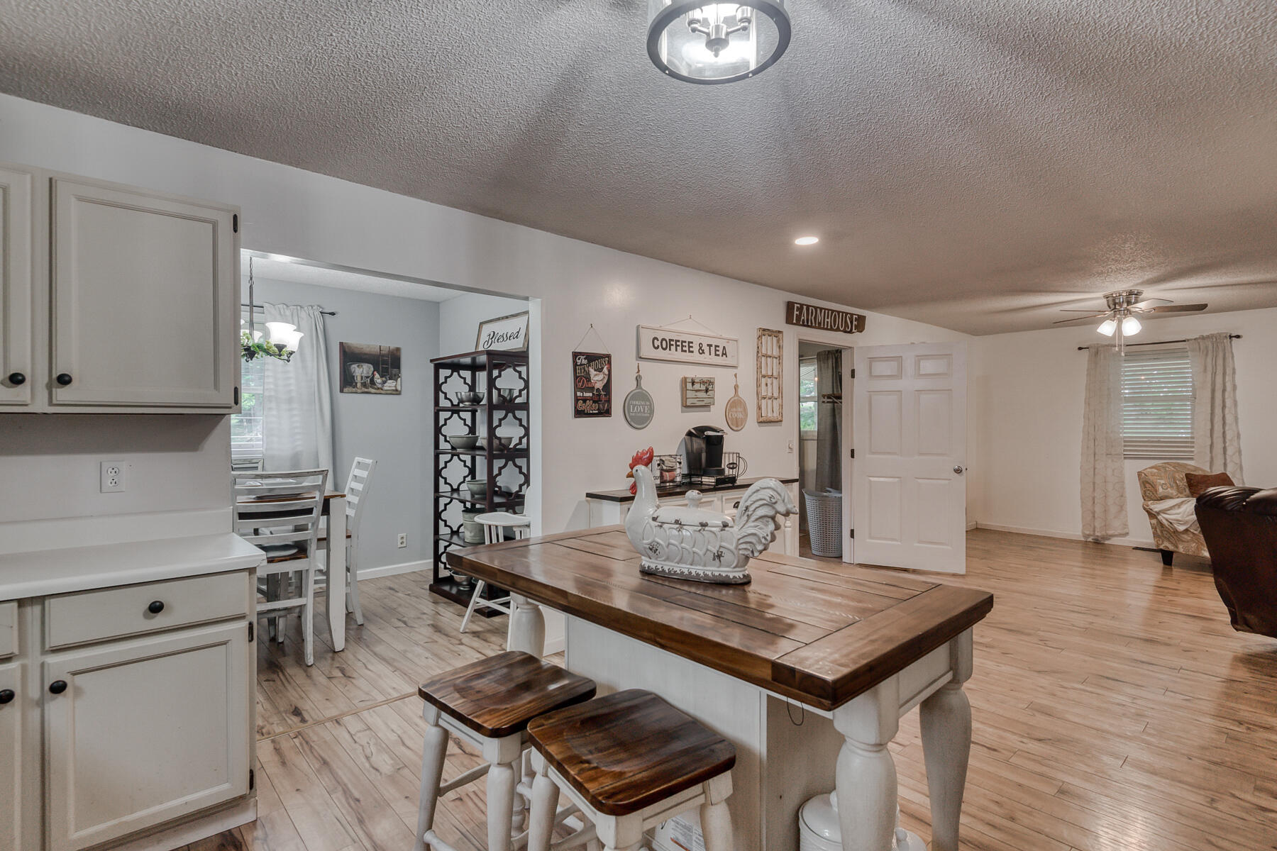 240 Jimmy Keys Road Telford, TN 37690 - Photo 9 of 47 Kitchen looking into dng rm and liv rm