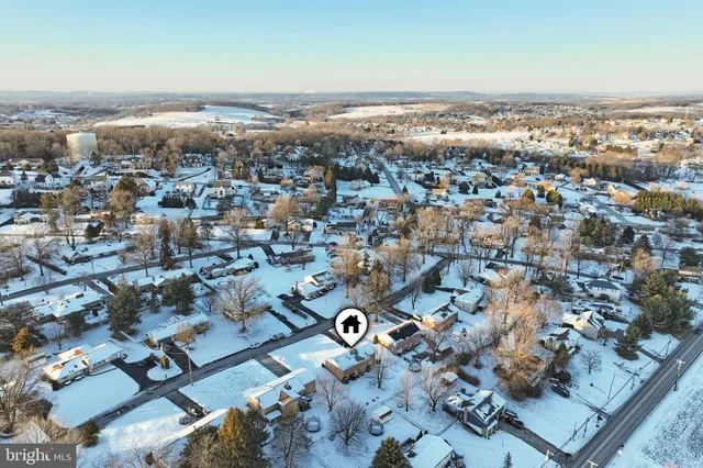 $209,900 | 124 Ivy Drive, Red Lion, PA 17356