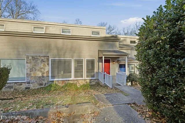 $279,000 | 153 Hendrix Drive, Oak Ridge, TN 37830