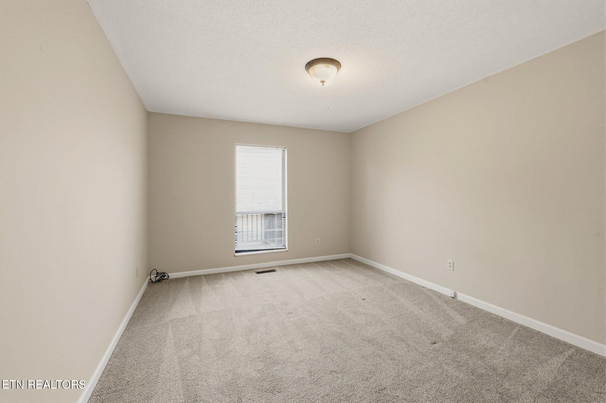 153 Hendrix Drive Oak Ridge, TN 37830 - Photo 16 of 30 16-web-or-mls-IMG_1385