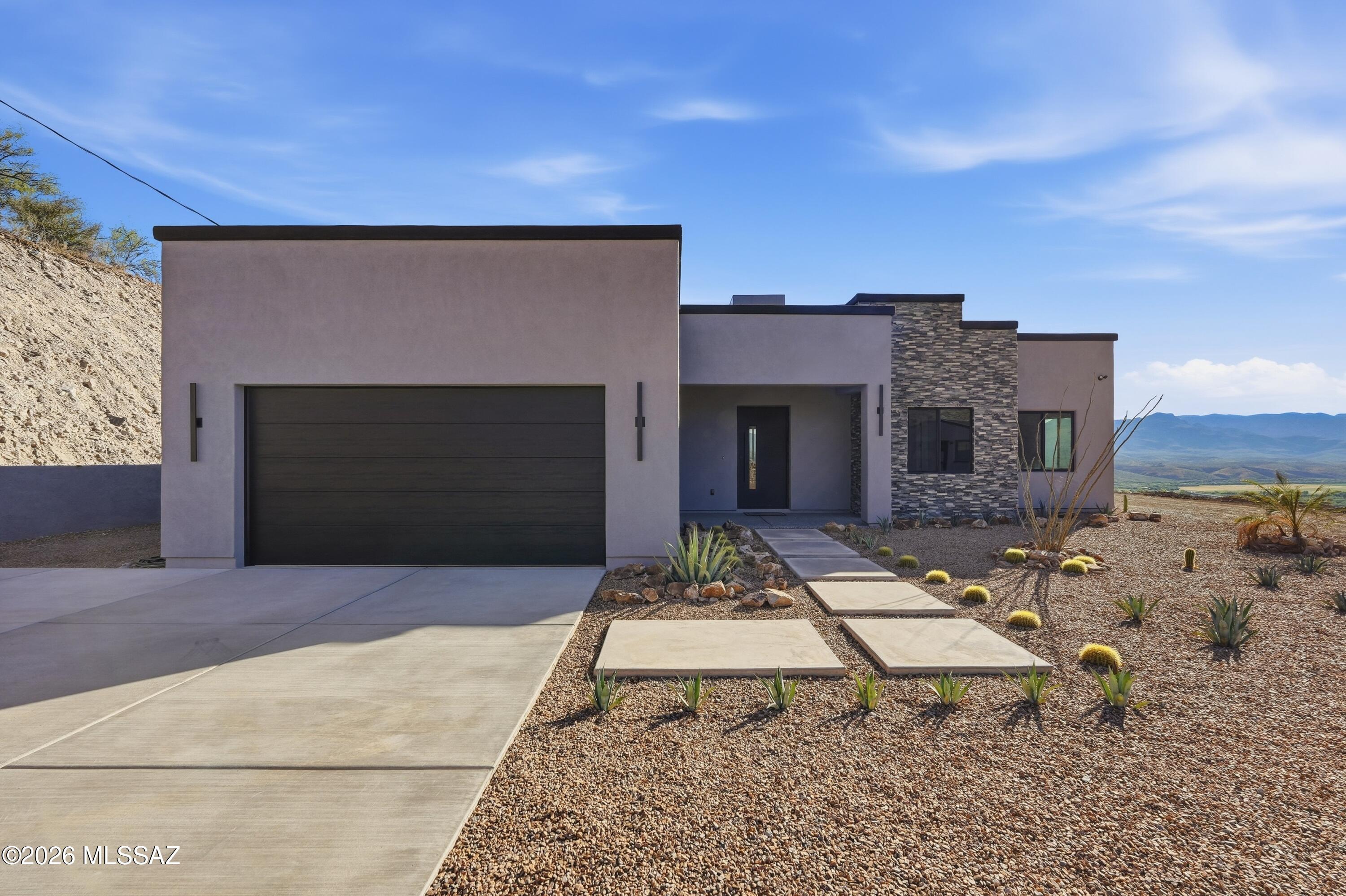 188 Vereda Cabrilla Lane Rio Rico, AZ 85648 - Photo 1 of 44 ListerPros_034