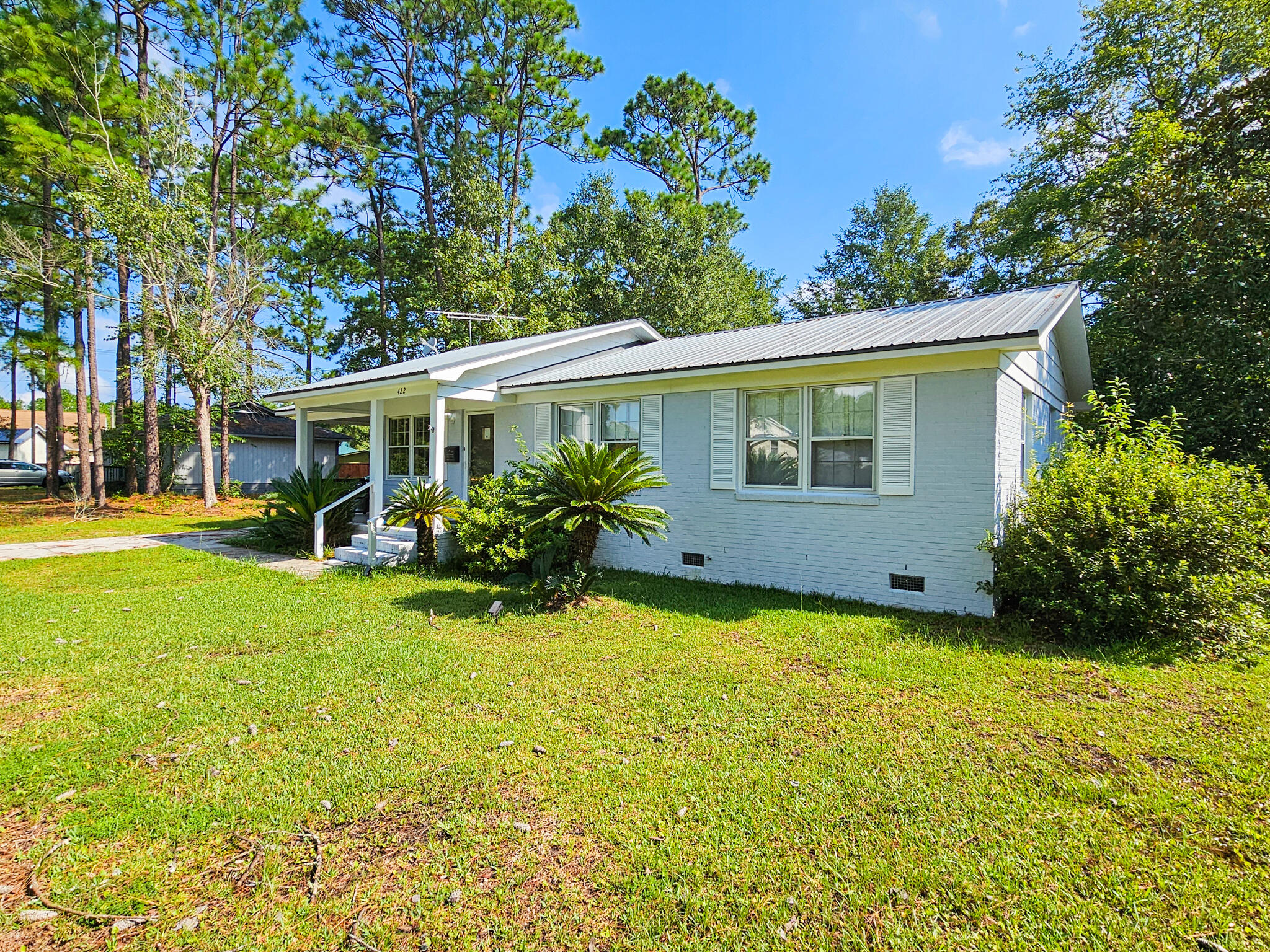 422 Academy Road Walterboro, SC 29488 - Photo 3 of 44 20240814_102835 (1)