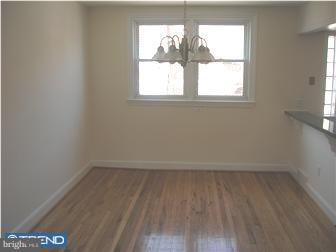 7531 Sherwood Road Philadelphia, PA 19151 - Photo 4 of 10 Dining Room