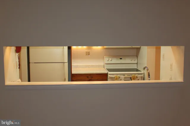 $169,900 | 1570 The Fairway, Unit 103E, Jenkintown, PA 19046