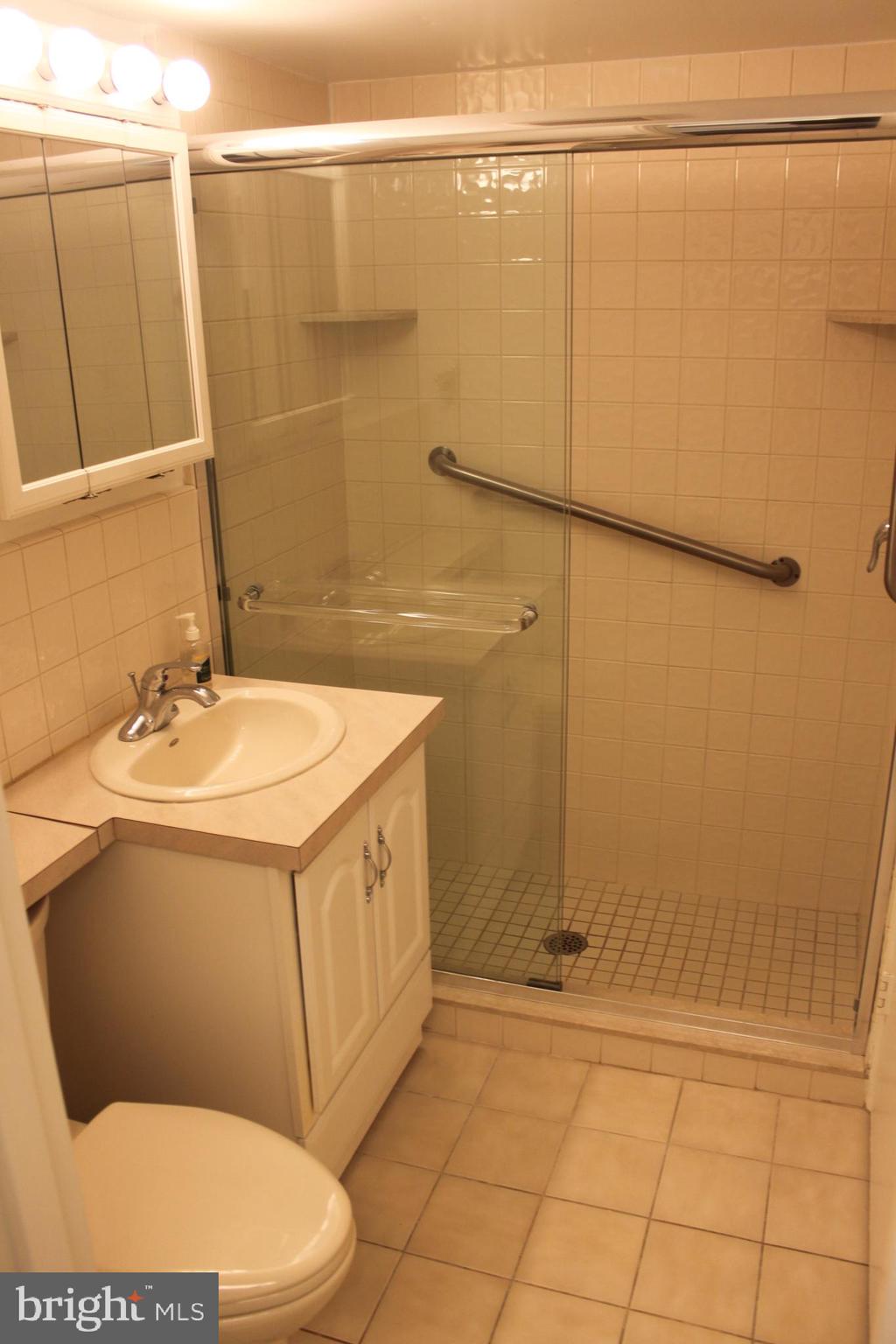 1570 The Fairway, Unit 103E Jenkintown, PA 19046 - Photo 22 of 36