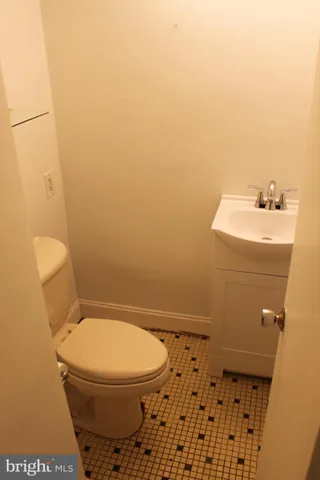 $169,900 | 1570 The Fairway, Unit 103E, Jenkintown, PA 19046