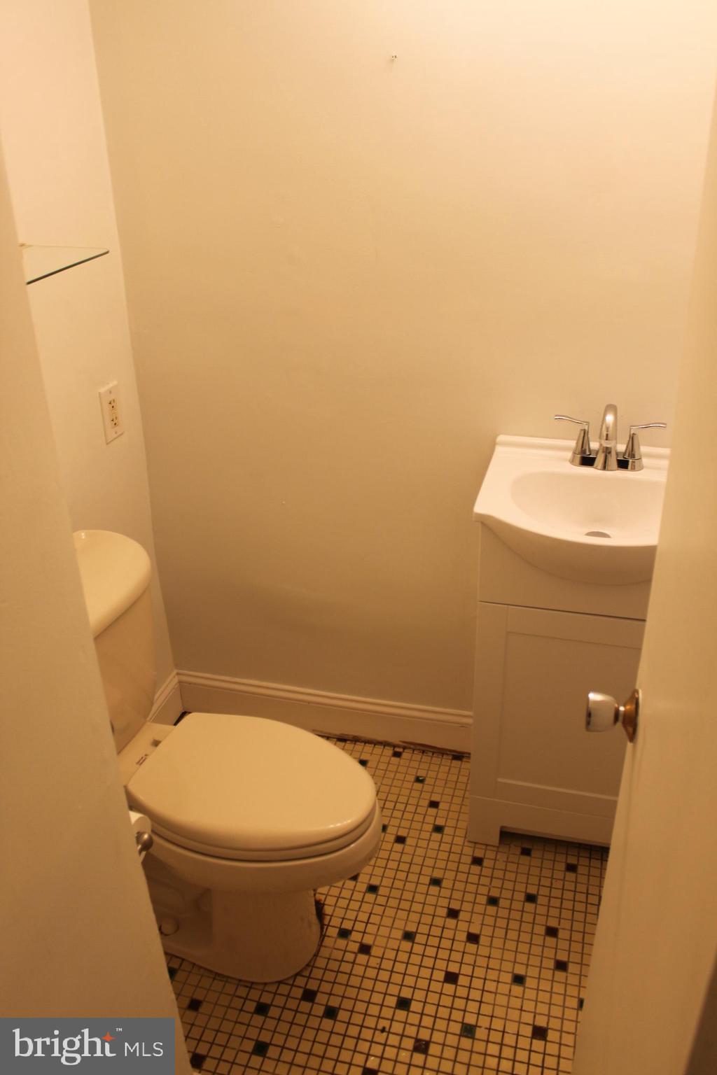 1570 The Fairway, Unit 103E Jenkintown, PA 19046 - Photo 27 of 36