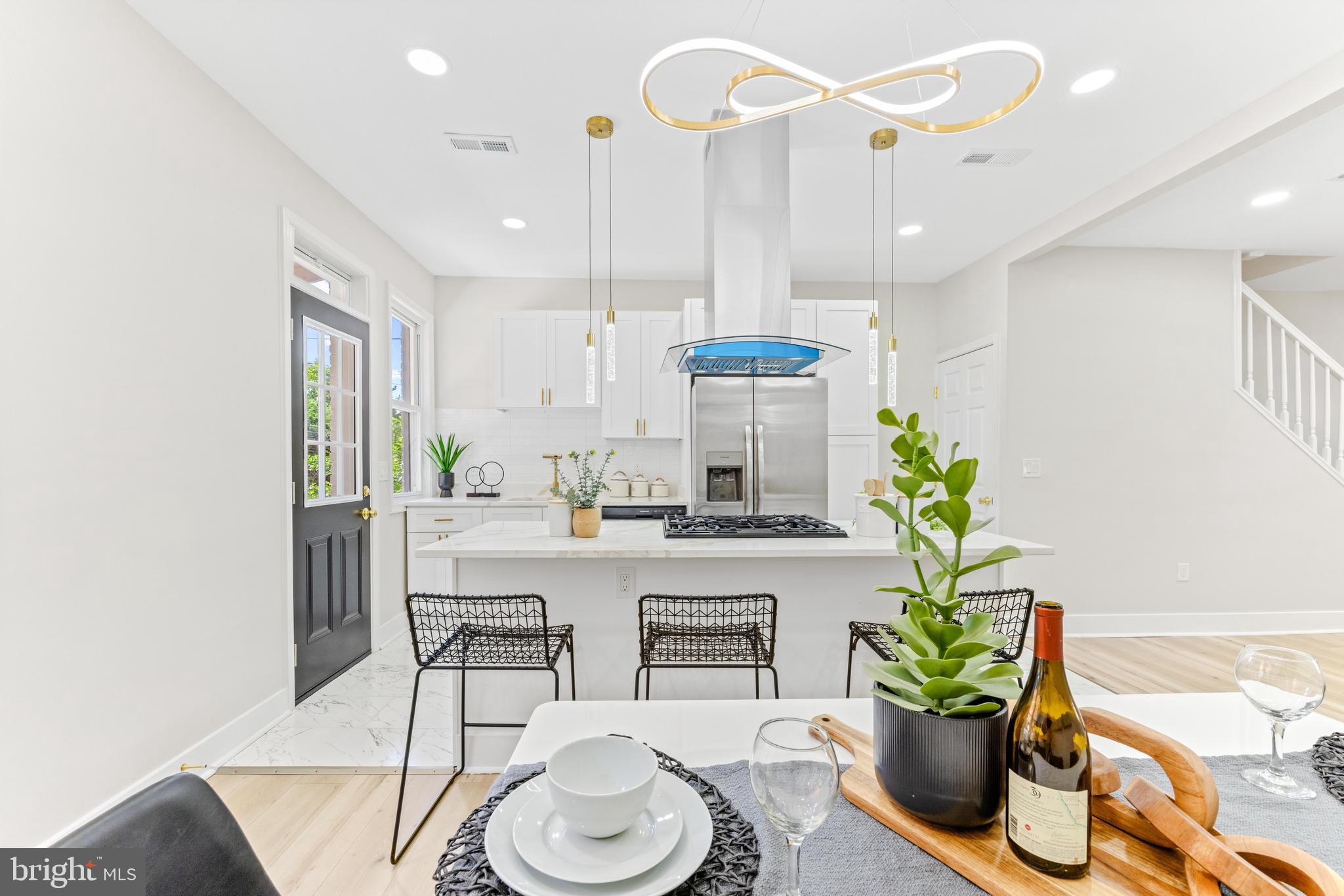 339 Marydell Road Baltimore, MD 21229 - Photo 3 of 29