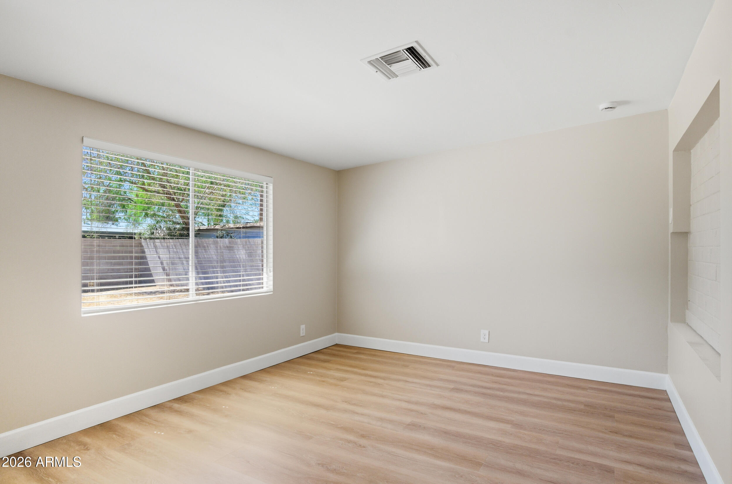 119 West Pierson Street Phoenix, AZ 85013 - Photo 11 of 35 10_119 w pierson st-10