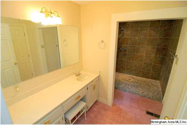 560 Beasley Road Gardendale, AL 35071 - Photo 10 of 23