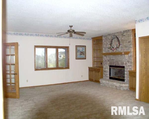 4409 Fairhaven Road Davenport, IA 52807 - Photo 8 of 9 Gallery Image 8