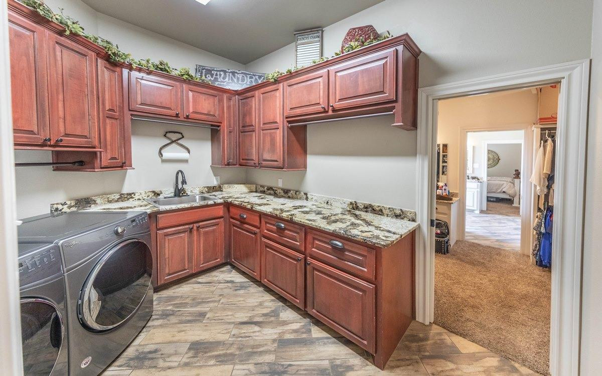 1047 Apache Road New Home, TX 79381 - Photo 8 of 42 Photo 8