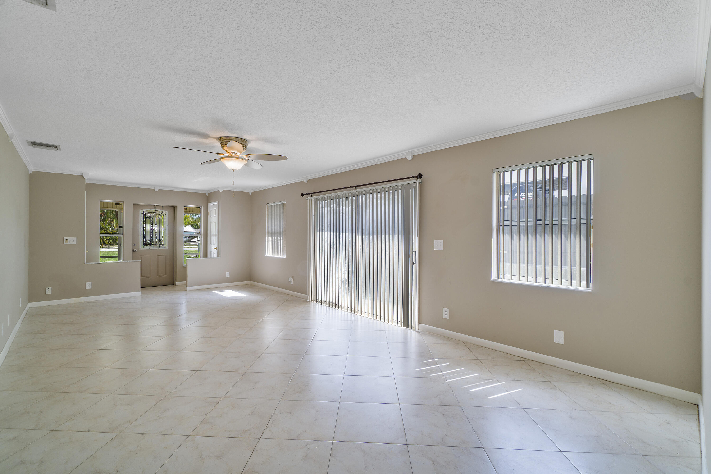 5199 1st Road Lake Worth, FL 33467 - Photo 13 of 35 Living Area