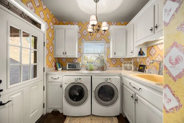 $1,384,999 | 9908 Derecho Bend, Austin, TX 78737