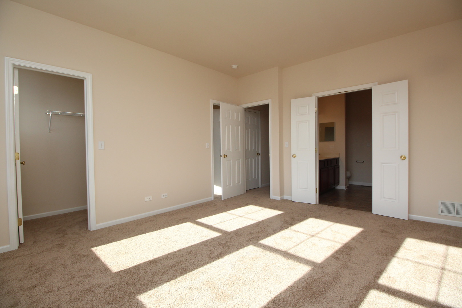Undisclosed Address Elgin, IL 60120 - Photo 17 of 22