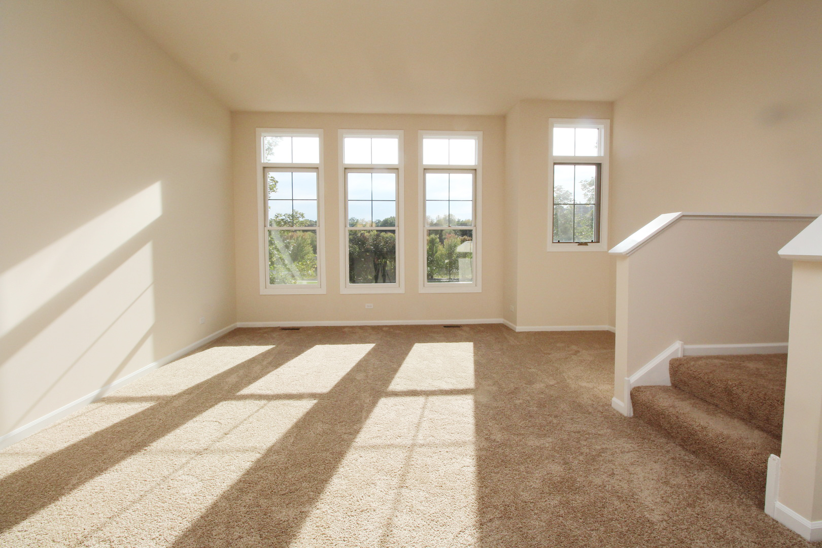 Undisclosed Address Elgin, IL 60120 - Photo 10 of 22 a view of an empty room with a window