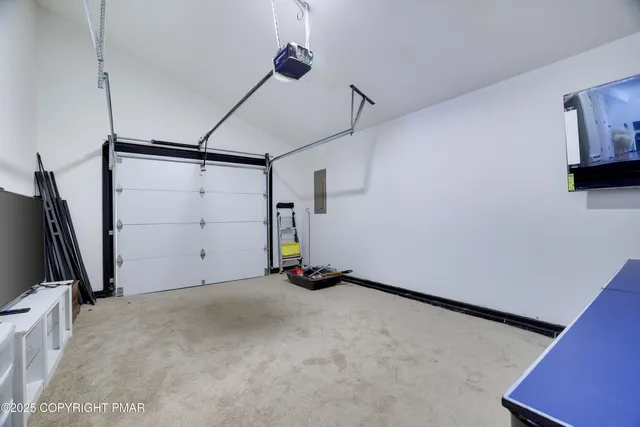 $2,400 | 8473 Bumble Bee Way, Tobyhanna, PA 18466