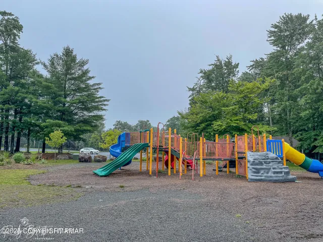 $2,400 | 8473 Bumble Bee Way, Tobyhanna, PA 18466