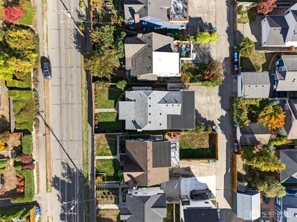 $939,000 | 3846 35th Avenue Southwest, Seattle, WA 98126