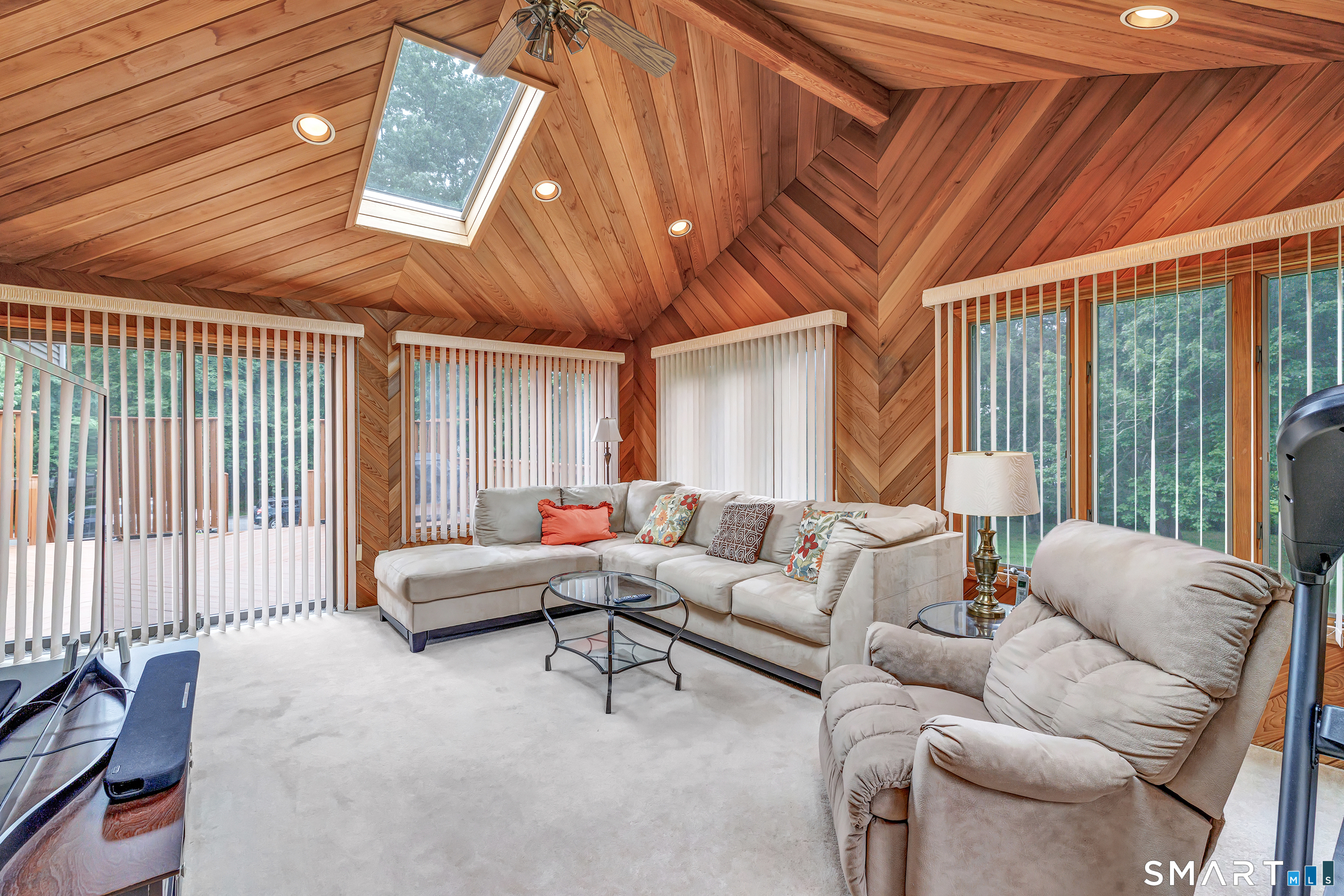 460 Stonehouse Road Trumbull, CT 06611 - Photo 13 of 25
