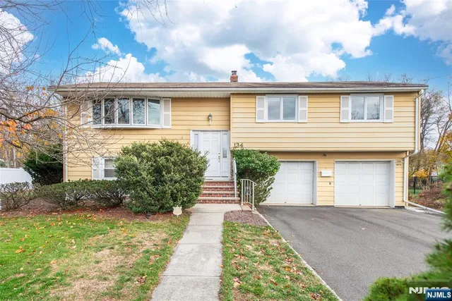 $750,000 | 134 Andover Drive, Wayne, NJ 07470